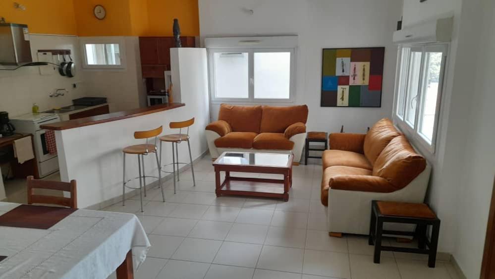 Dodoo Lodge Cotonou Exterior photo