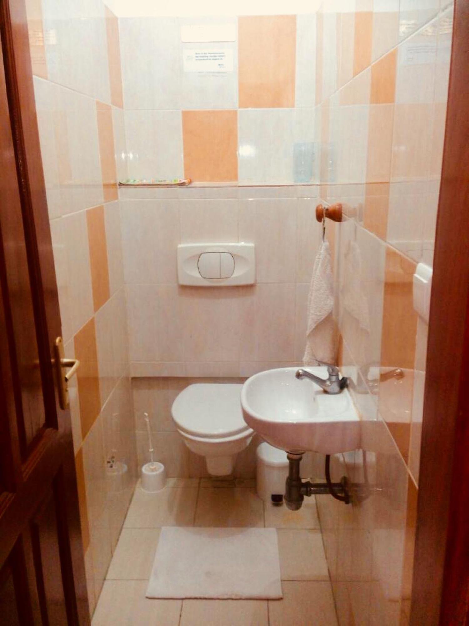 Dodoo Lodge Cotonou Room photo
