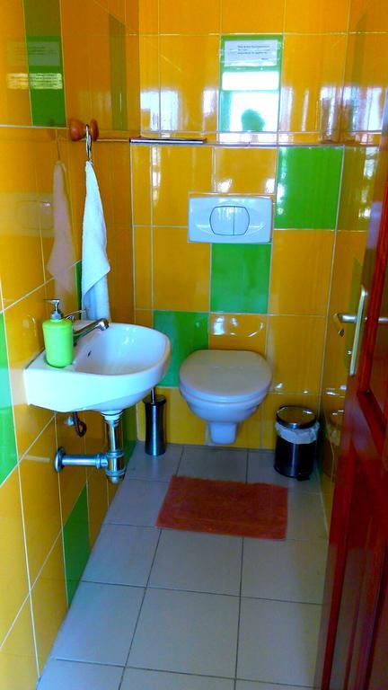 Dodoo Lodge Cotonou Exterior photo