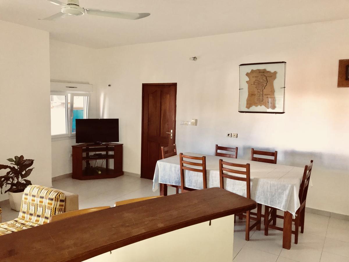 Dodoo Lodge Cotonou Exterior photo